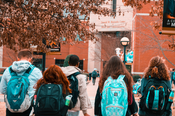 backpacks college college students 1454360 1